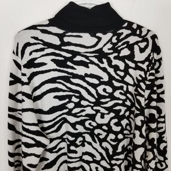 Chico's Women Ecovero Animal Jacquard Turtleneck Sweater Sz XL Black White - Picture 5 of 8